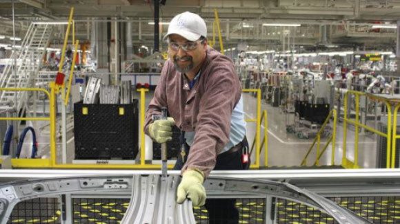 Why Volkswagen is helping a union organize its own plant